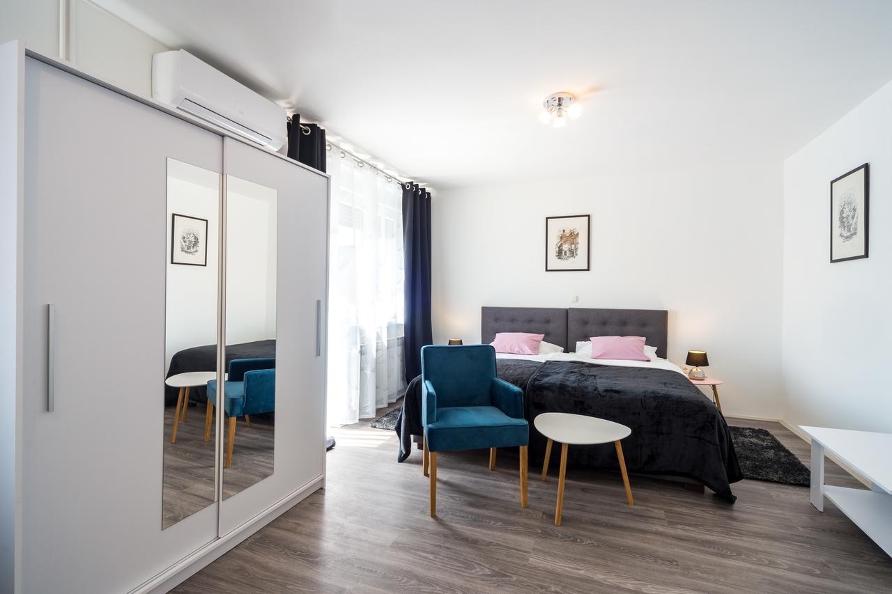 Villa Gradski Vrt Осиек Екстериор снимка