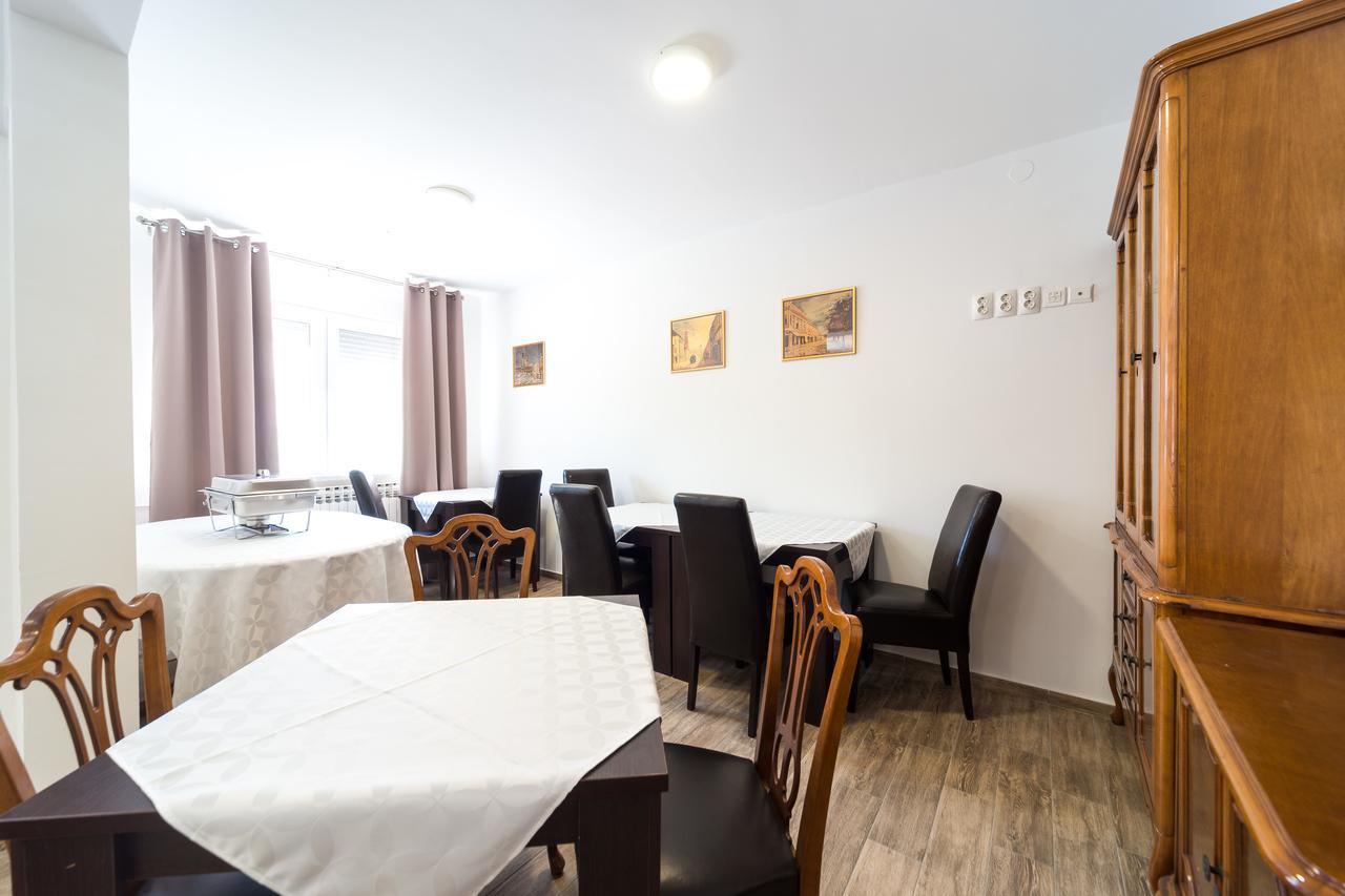 Villa Gradski Vrt Осиек Екстериор снимка